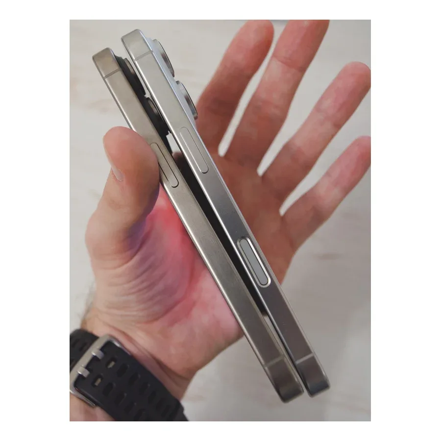 Смартфон Apple iPhone 16 Pro — утонченные рамки и титановое шасси
